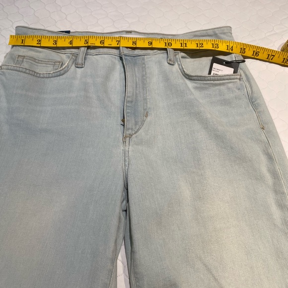 NWT JOE’S HIGH RISE STRAIGHT “BAYLENE” 26” CROP JEANS . - Picture 5 of 11